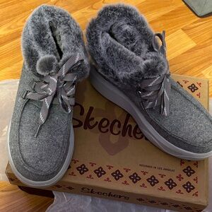 Skechers Women's Gray Plush Sneakers